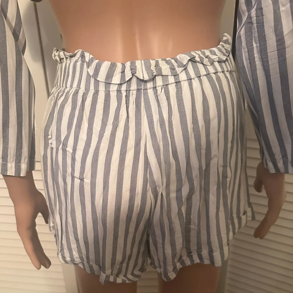 Aqua shorts! - Picture 2 of 4